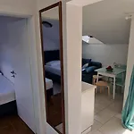 Eladora *