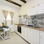 Eladora * Biograd Na Moru