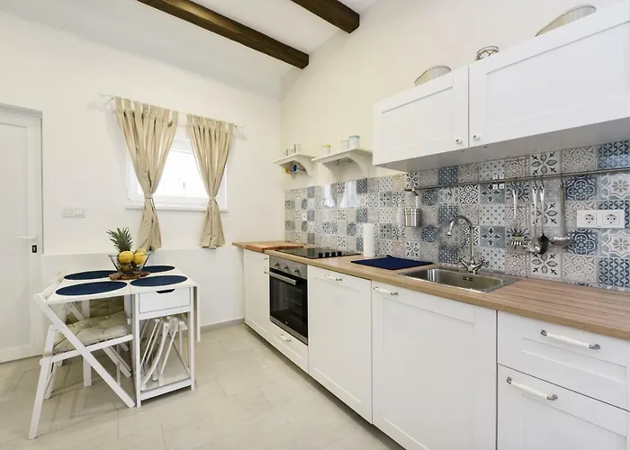 Eladora * بيوغْغاد نا موغو