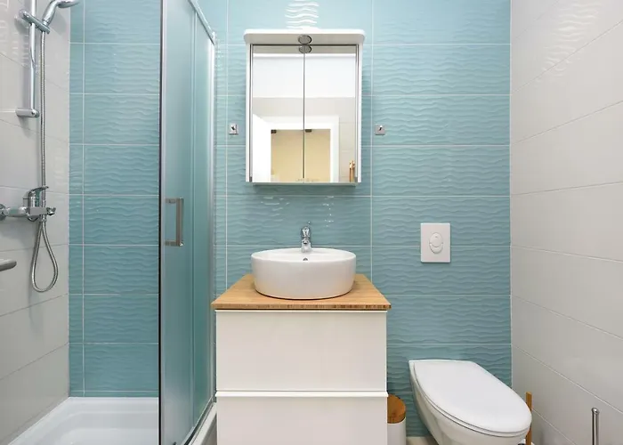 Eladora بيوغْغاد نا موغو